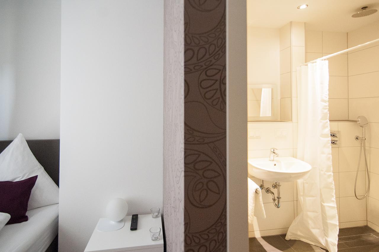 Hotel Apartment Am Arbach Eningen unter Achalm Ruang foto