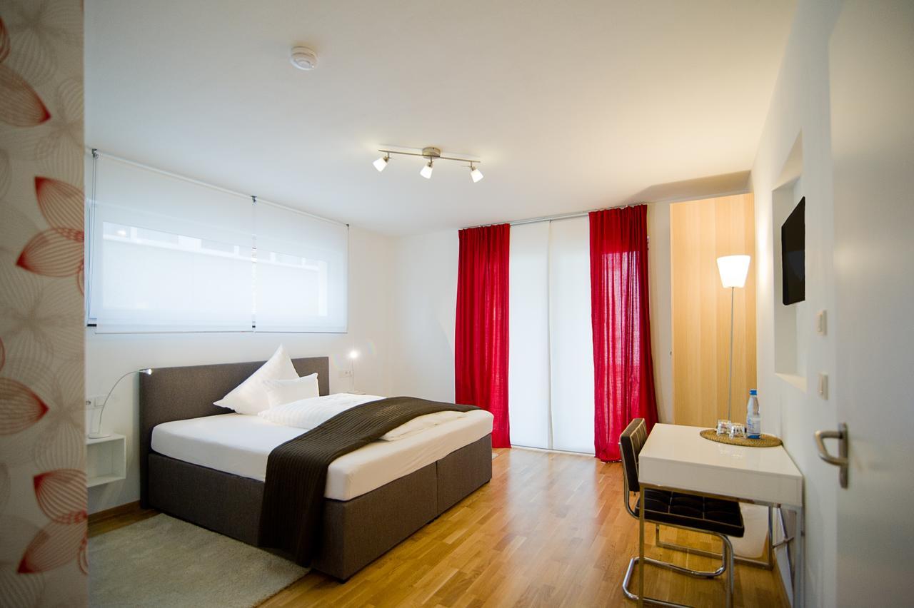 Hotel Apartment Am Arbach Eningen unter Achalm Ruang foto