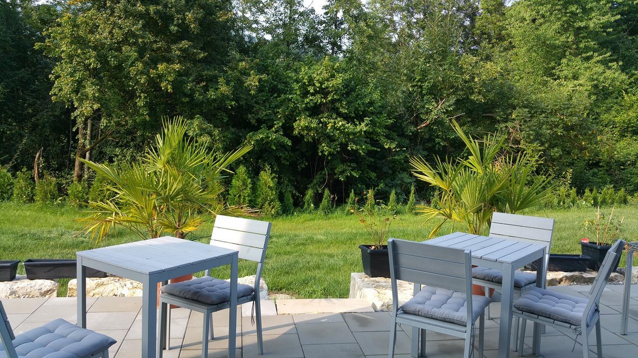 Hotel Apartment Am Arbach Eningen unter Achalm Bagian luar foto